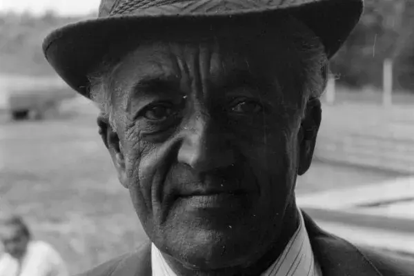 Molnár Kálmán "Ördög" alsókálosai brácsás, Felsőrás 1993.