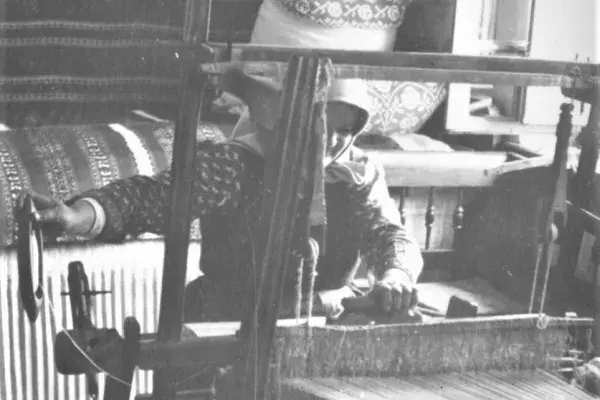 25.) Szövő asszony. Kalotaszeg, 1960-as évek