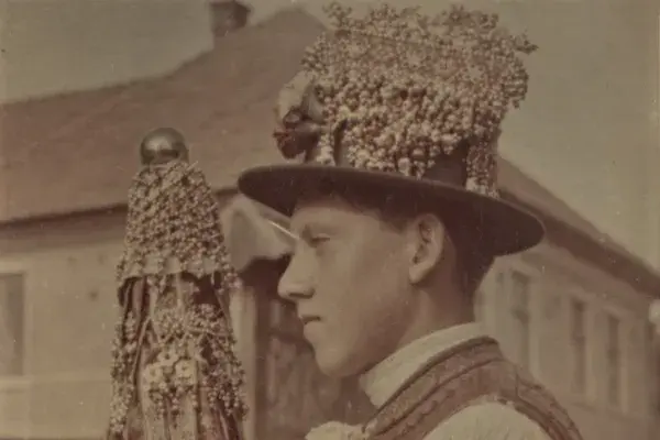 55.) Legény vőfélybottal. Magyarvista, 1960-as évek