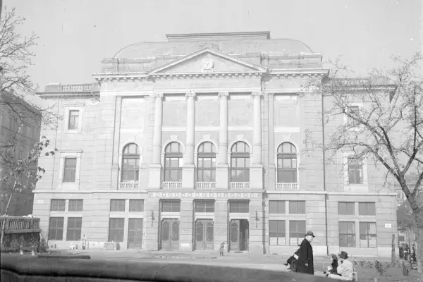 MÁNE székház, 1950-es évek