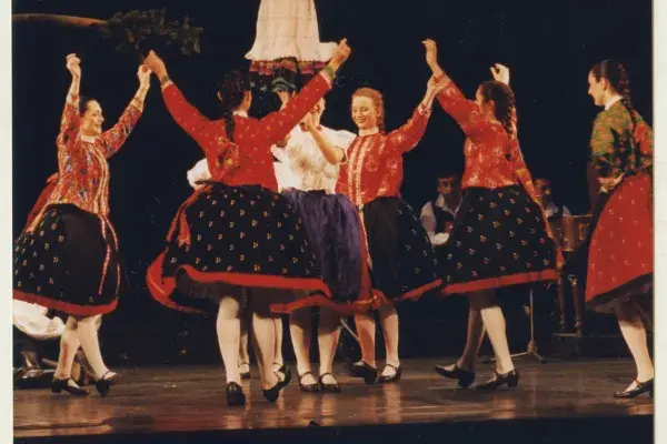 Mihályi Gábor: Virágozzál cédrusfa levelen, 1996
