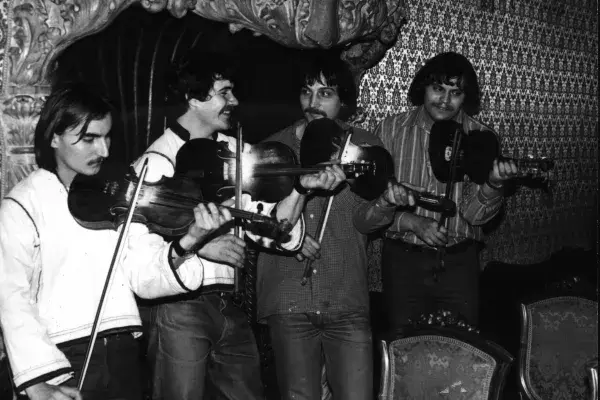 Ökrös Csaba, Lányi György, ifj. Csoóri Sándor és Éri Péter Molnár Margit esküvőjén, Budapest, 1980 (HH_THA_FO_002791_01).JPG