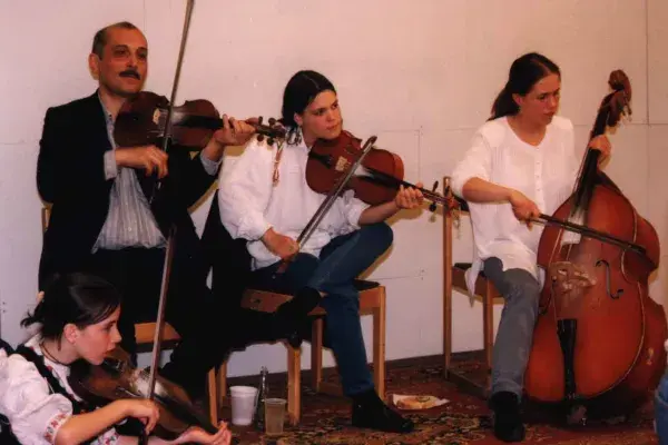 Széki bál, Csoóri Sándor és növendékei, Márczi Anna 'Tücsi', Hermann Mária, Almássy tér, 1997 (HH_THA_FO_000112_01)_0.JPG