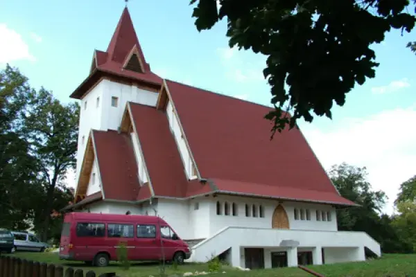Leányfalu református temploma