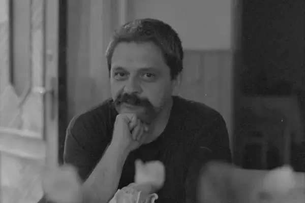 Dénes Zoltán operatőr Marosdécsén 2001.