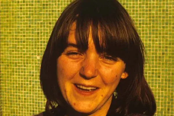 Varsányi Ildikó a jókai gyűjtésen, Jóka 1984.