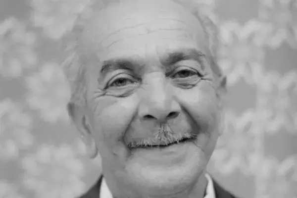 Oláh Zoltán "Bózsi" a bodrogmezői zenekar brácsása 1996.