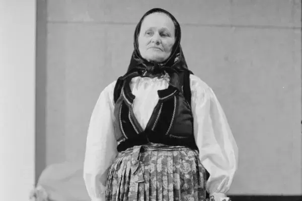 Varga Istvánné Kalló Berta fejérdi táncos Fonó Budai Zeneház 1998.