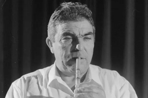 Şorecău Ioan furulyázik Fonó Budai Zeneház 1998.  