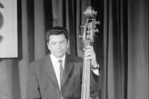 Gazsi József "Cala" marosvécsi bőgős Fonó Budai Zeneház 1997.