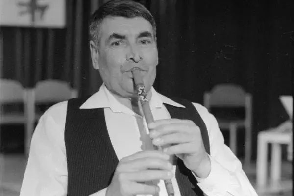 Szentes Károly, csíkjenőfalvi furulyás, Fonó Budai Zeneház 1998.