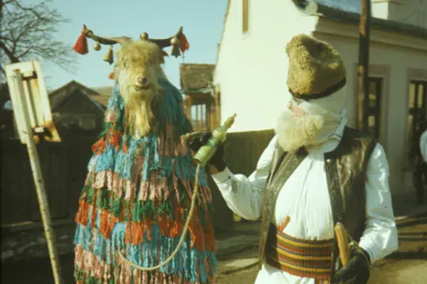 15.) Alakoskodás. Felcsík, 1980 -as évek