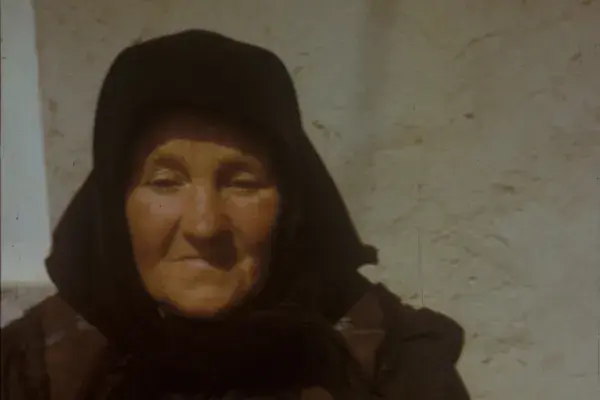 109.) Portré idős asszonyról. Visa,  1988. július 16.