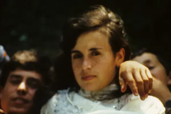 112.) Portré fiatal lányról. Visa, 1980-as évek
