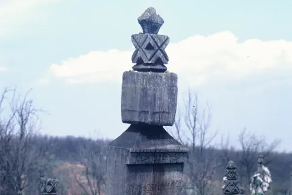 Faragott fejfa, 1980-as évek