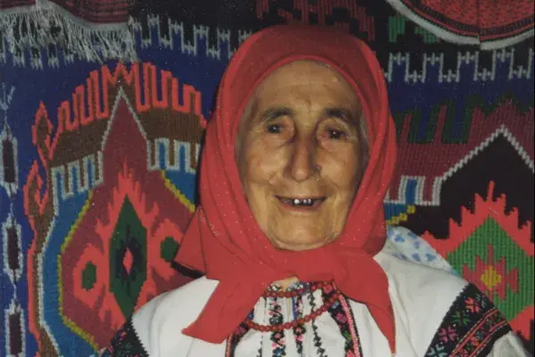 36.) Portré egy moldvai asszonyról. Lészped, 1980-90-es évek