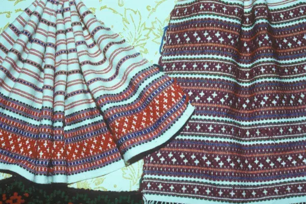 18.) Háromkeresztes servét és kendező. Moldva,1980-as évek