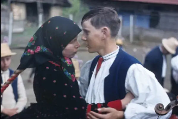 21.) Páros tánc (Tasnádi Mari, Juhos János). Szék, 1970-es évek eleje