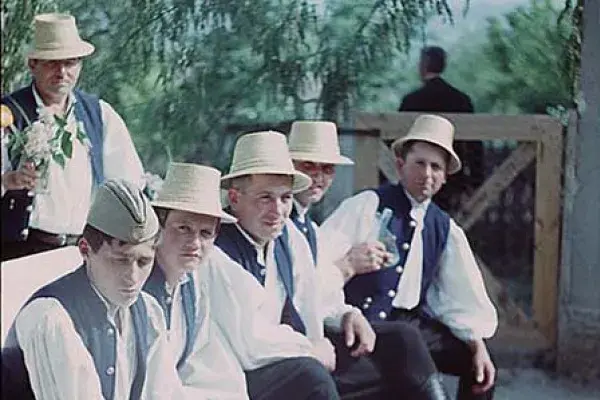 12.) Legények lakodalomban (Kiss János, Juhos Márton, Pap Sándor, Szabó Sándor, Tasnádi "Palkó" Márton). Szék, 1960-70-es évek